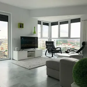 Luxury Westpark 2 With View , Bucarest Romania